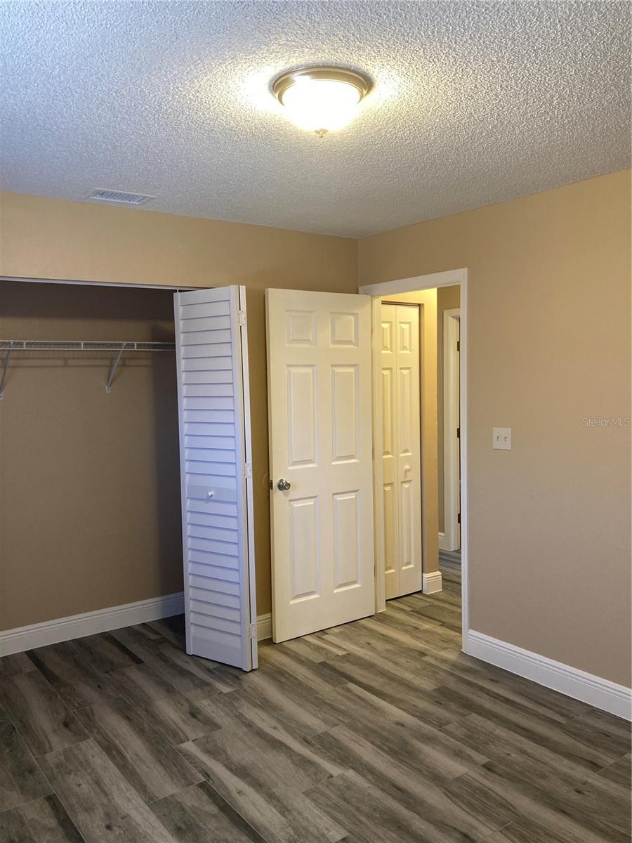 Image 19 of 22 For 3588 Meriden Avenue B