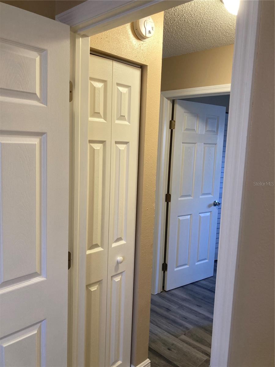 Image 7 of 22 For 3588 Meriden Avenue B