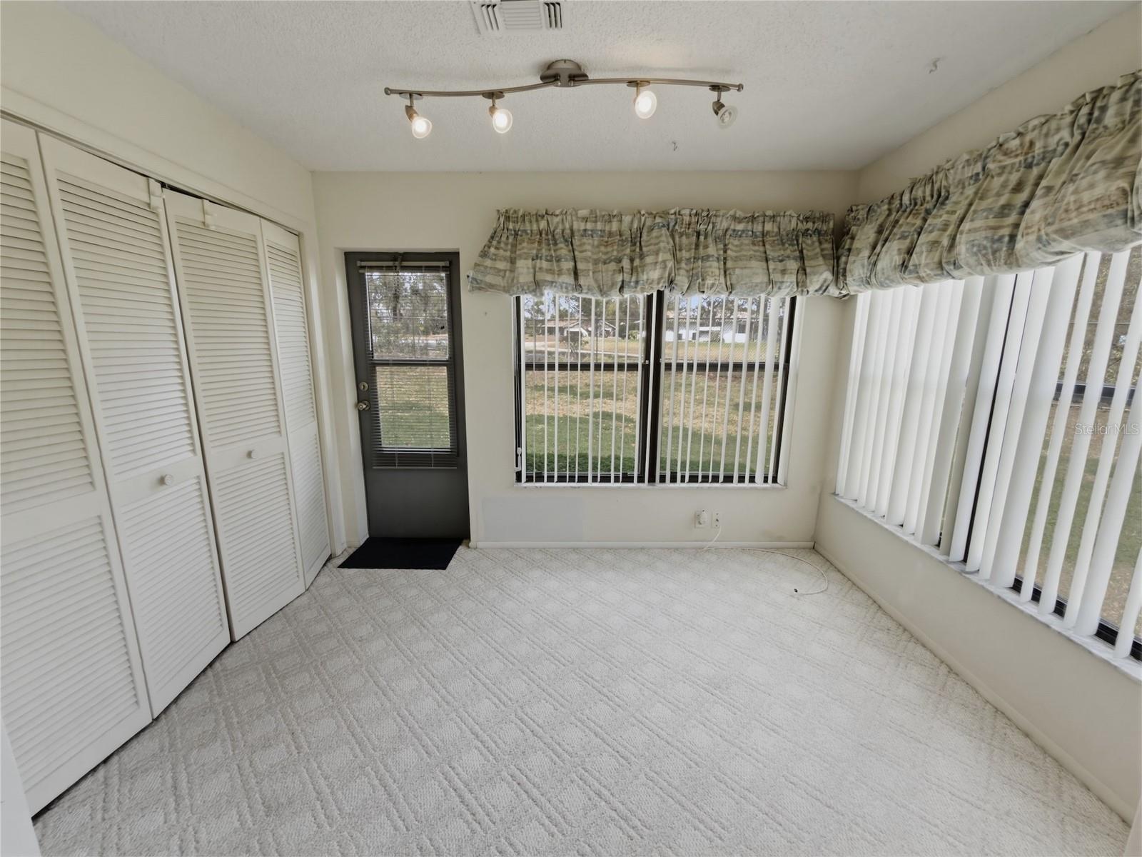 Image 14 of 41 For 7535 Greystone Drive