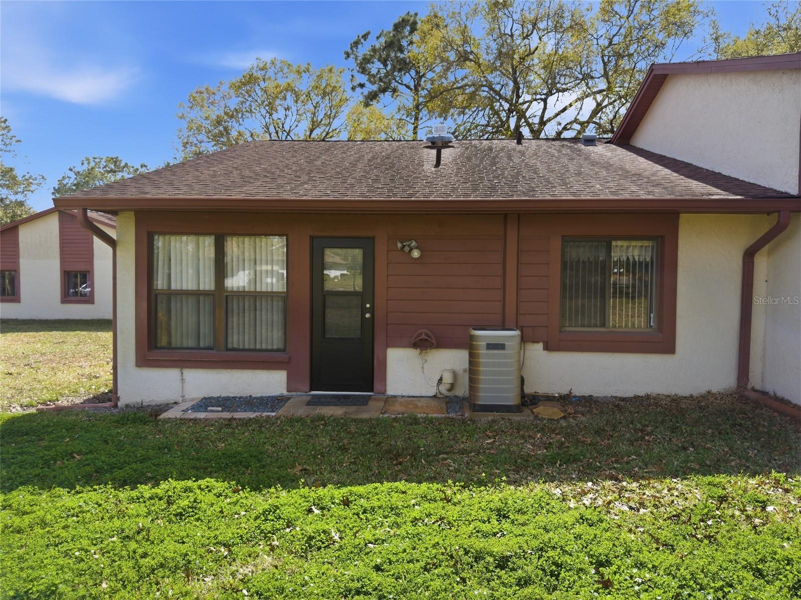 Image 28 of 41 For 7535 Greystone Drive