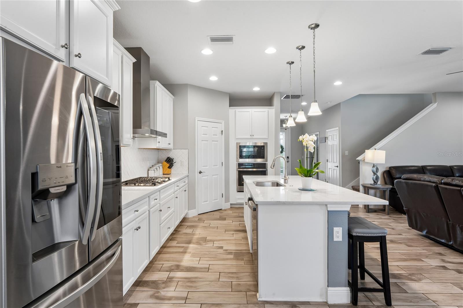 Image 13 of 74 For 4124 Cadence Loop