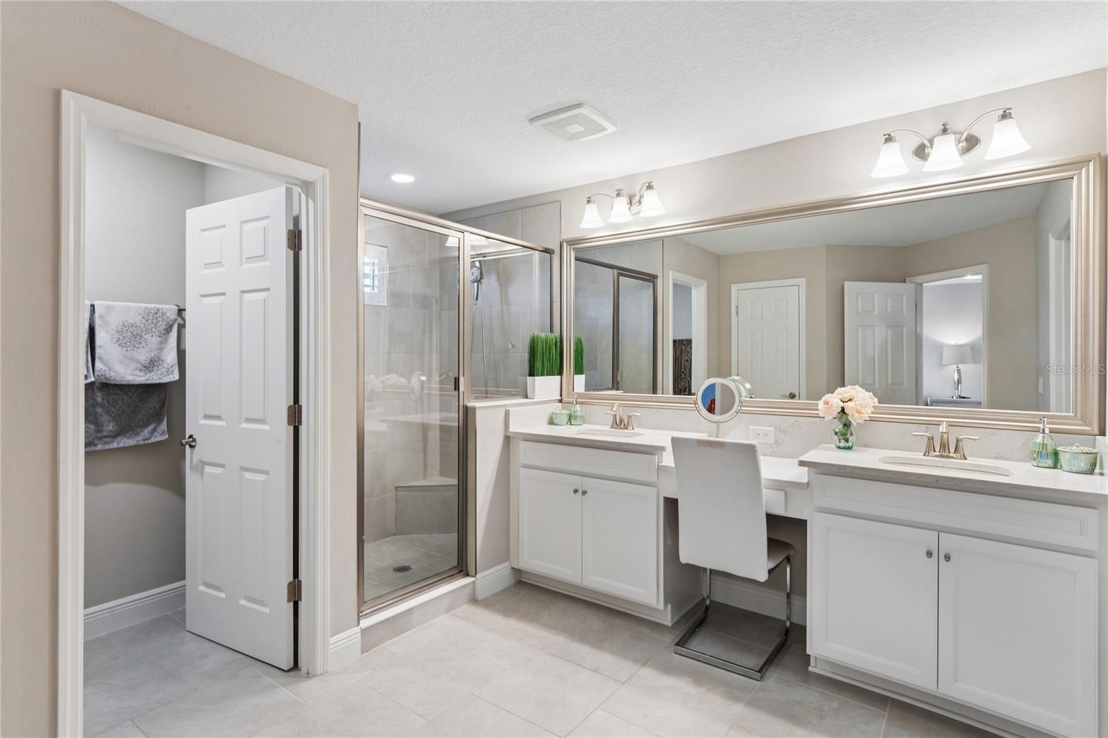 Image 26 of 74 For 4124 Cadence Loop