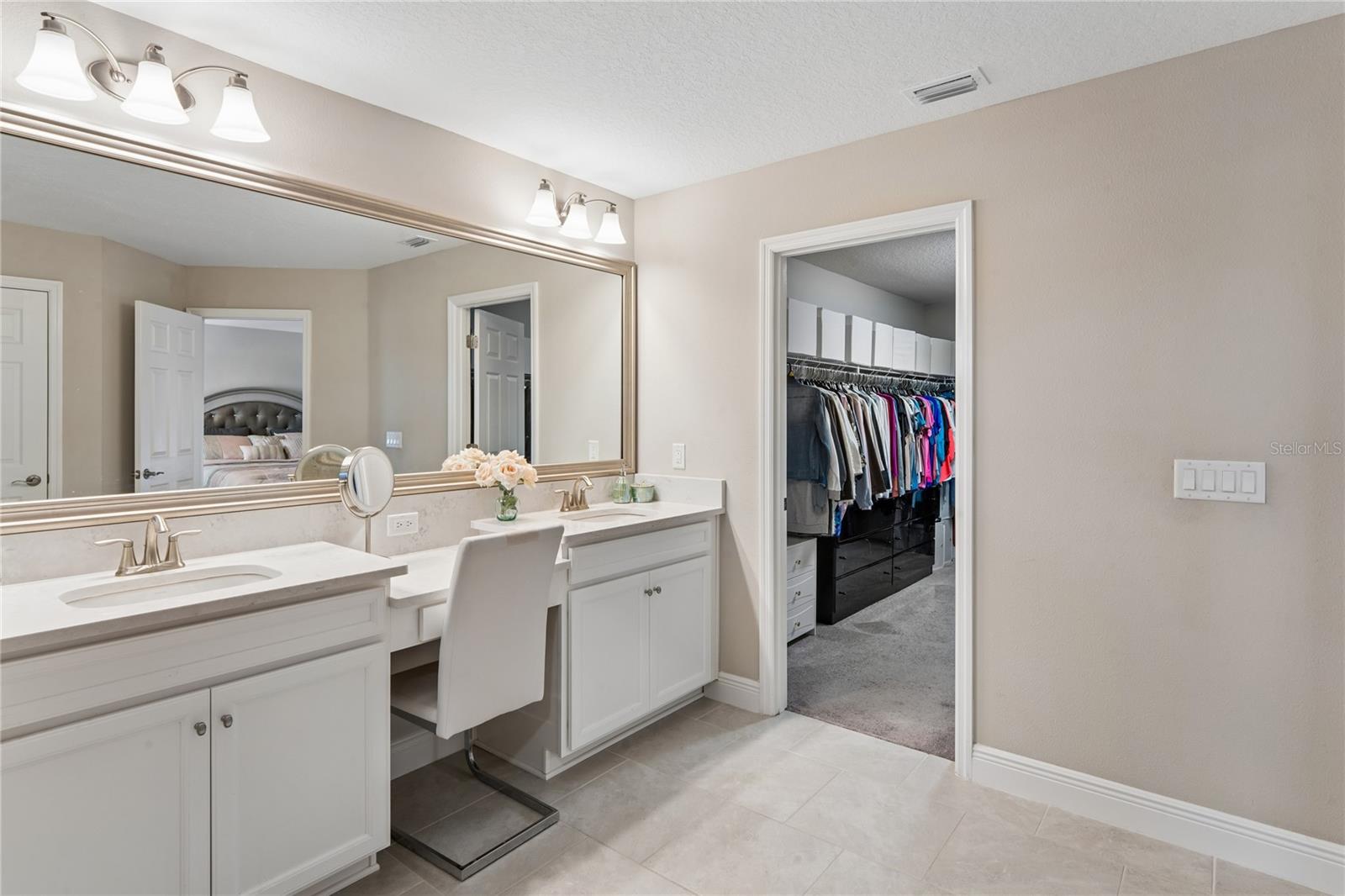 Image 29 of 74 For 4124 Cadence Loop