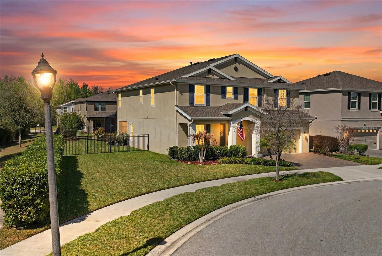 Image 3 of 74 For 4124 Cadence Loop