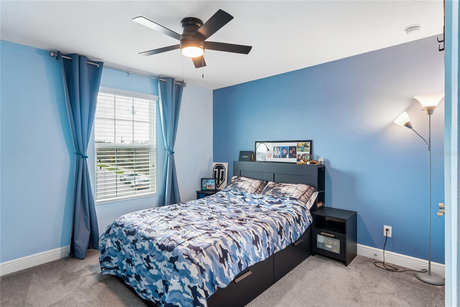 Image 33 of 74 For 4124 Cadence Loop