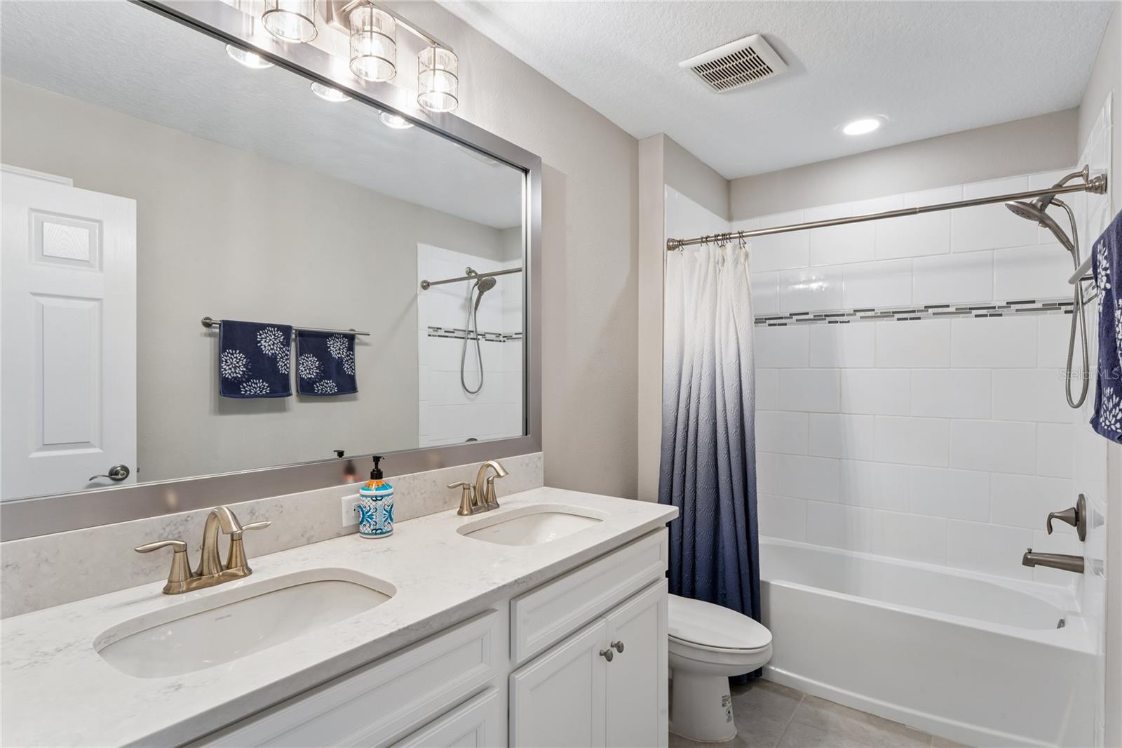 Image 36 of 74 For 4124 Cadence Loop