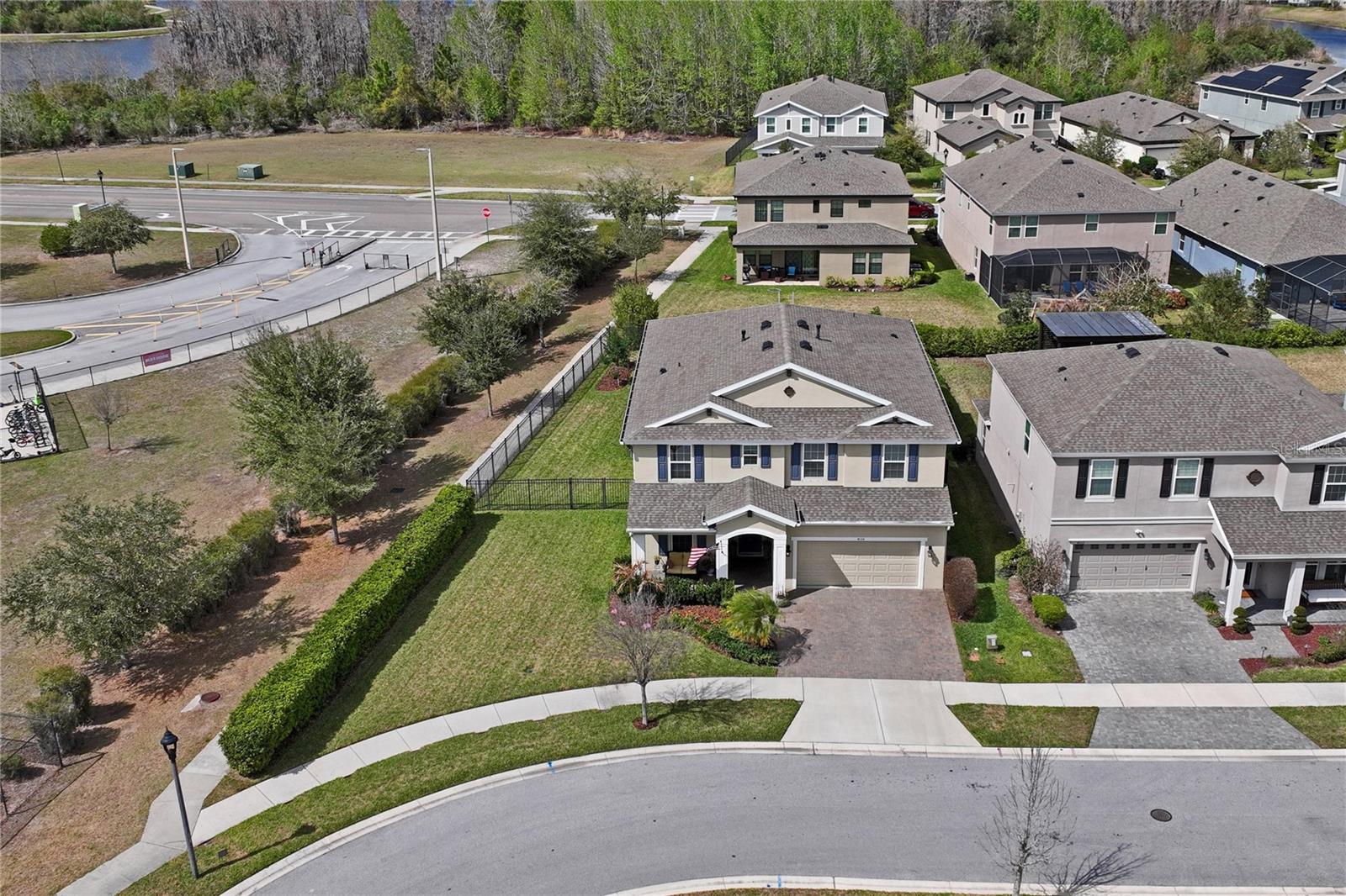 Image 49 of 74 For 4124 Cadence Loop