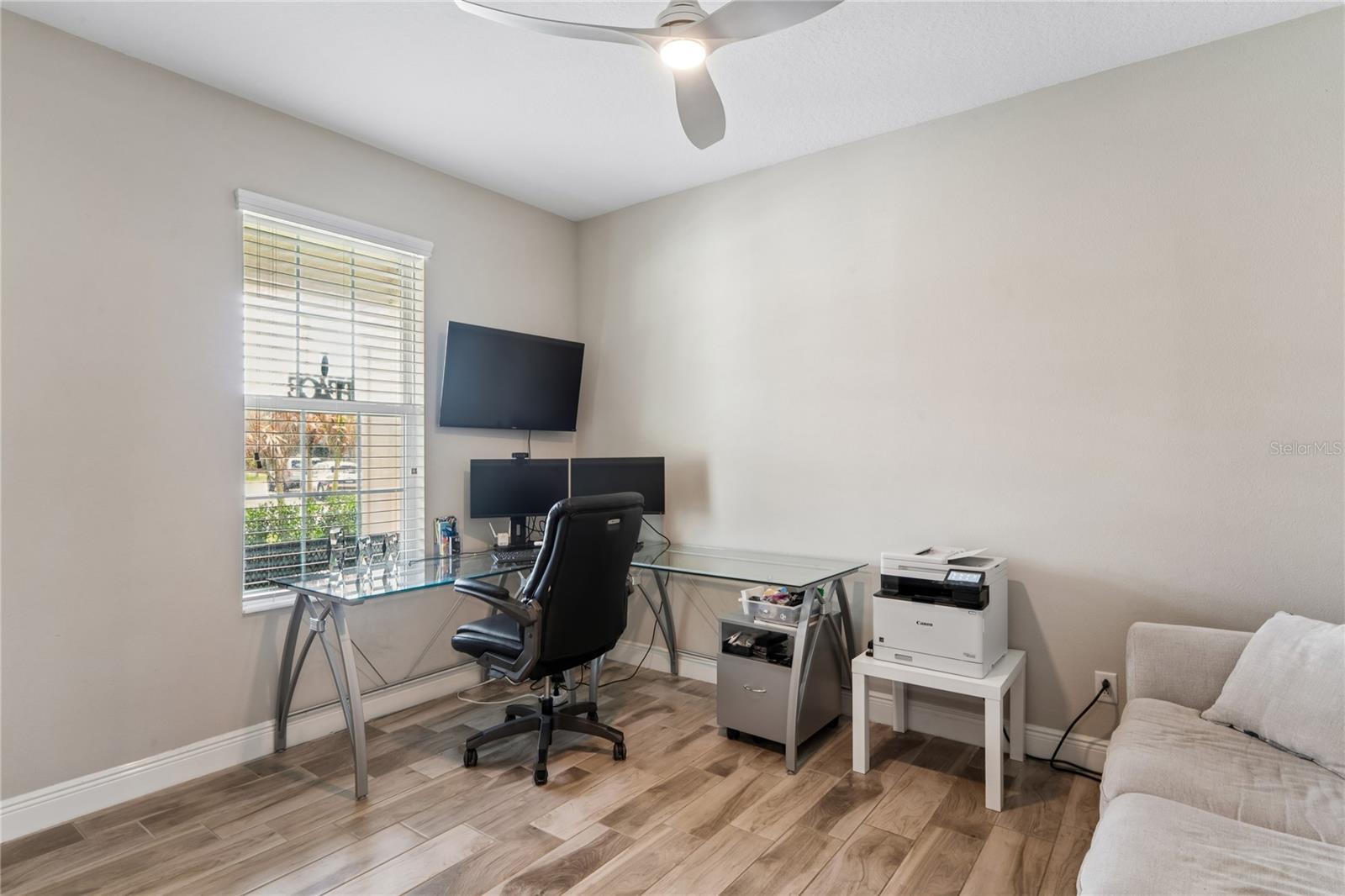 Image 7 of 74 For 4124 Cadence Loop