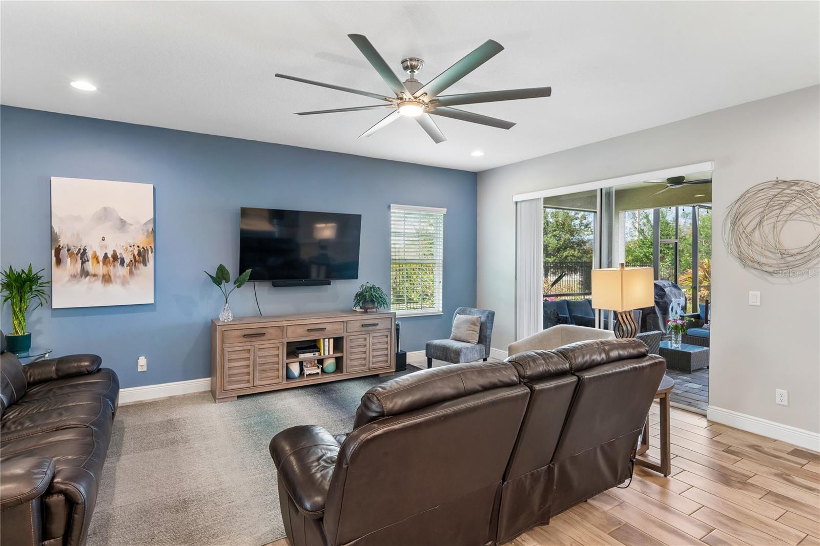 Image 8 of 74 For 4124 Cadence Loop