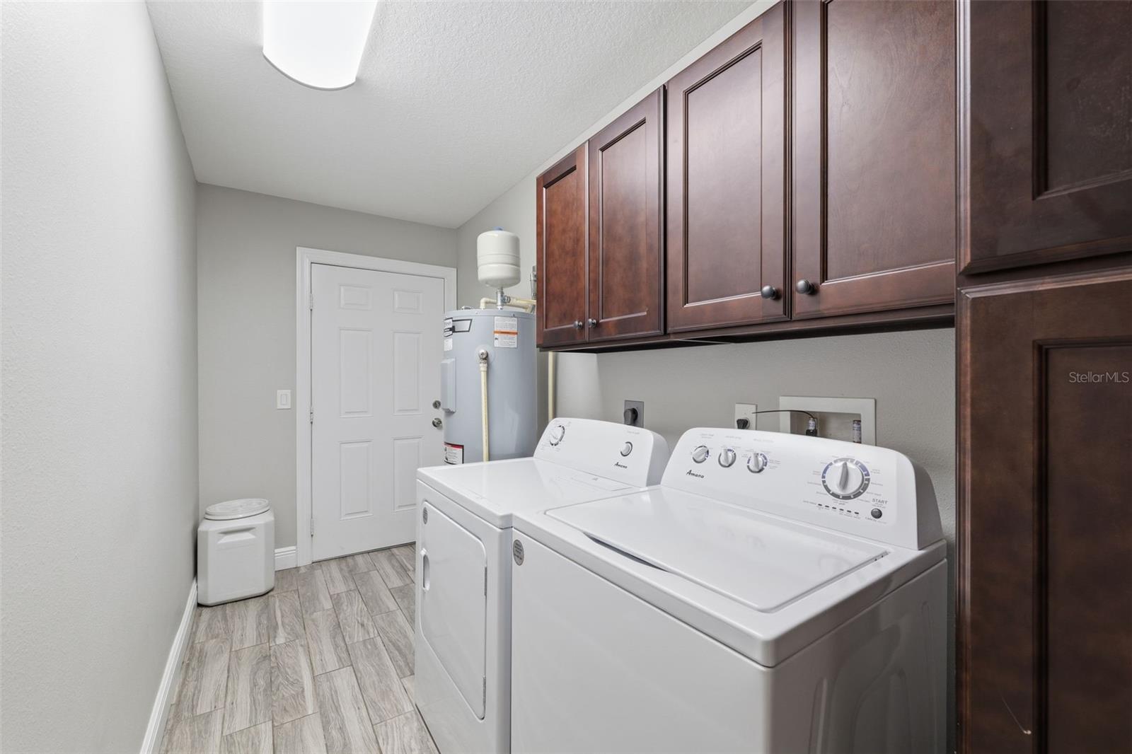 Image 15 of 44 For 3902 Featheredge Court