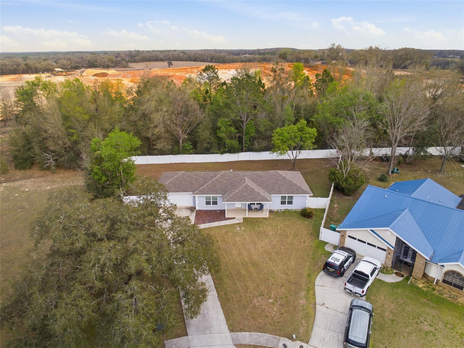 Image 25 of 44 For 3902 Featheredge Court