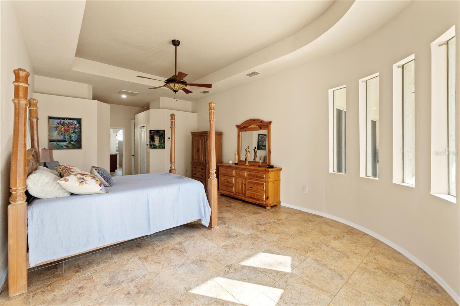 Image 19 of 40 For 10077 Hernando Ridge Road