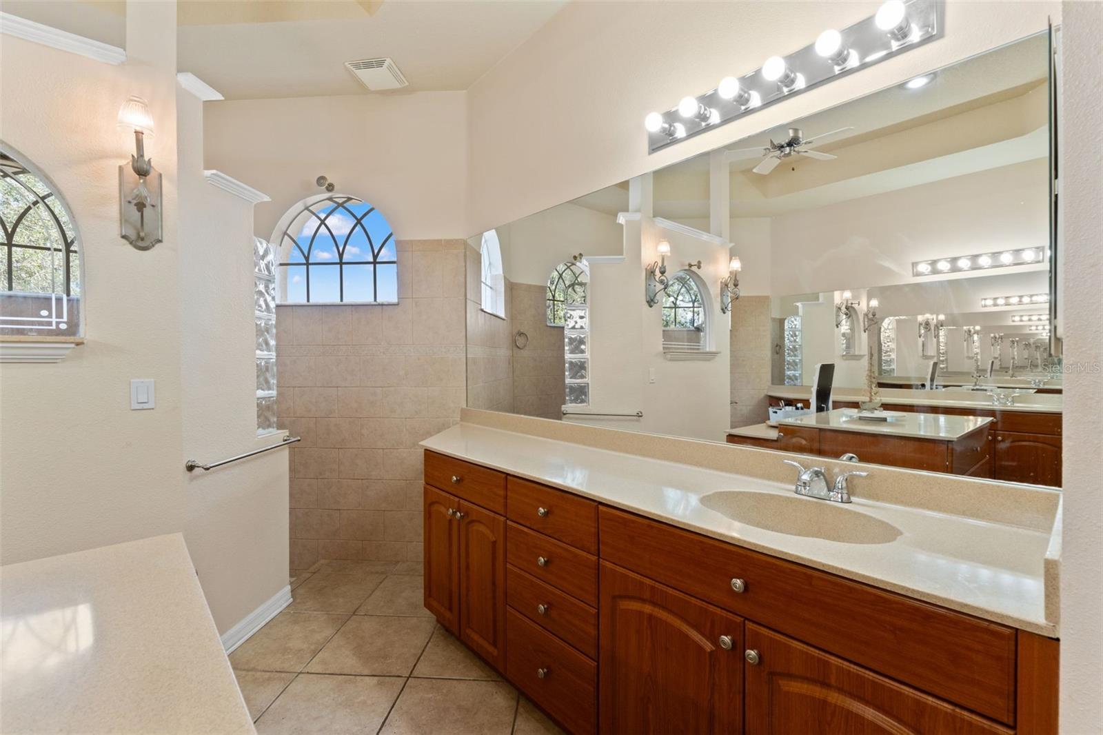 Image 22 of 40 For 10077 Hernando Ridge Road