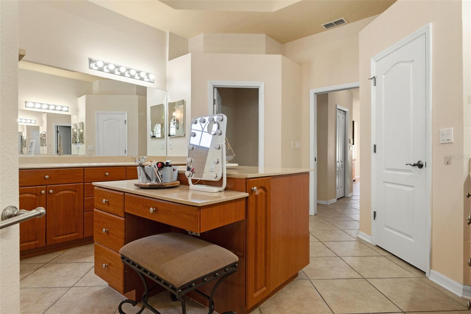 Image 23 of 40 For 10077 Hernando Ridge Road