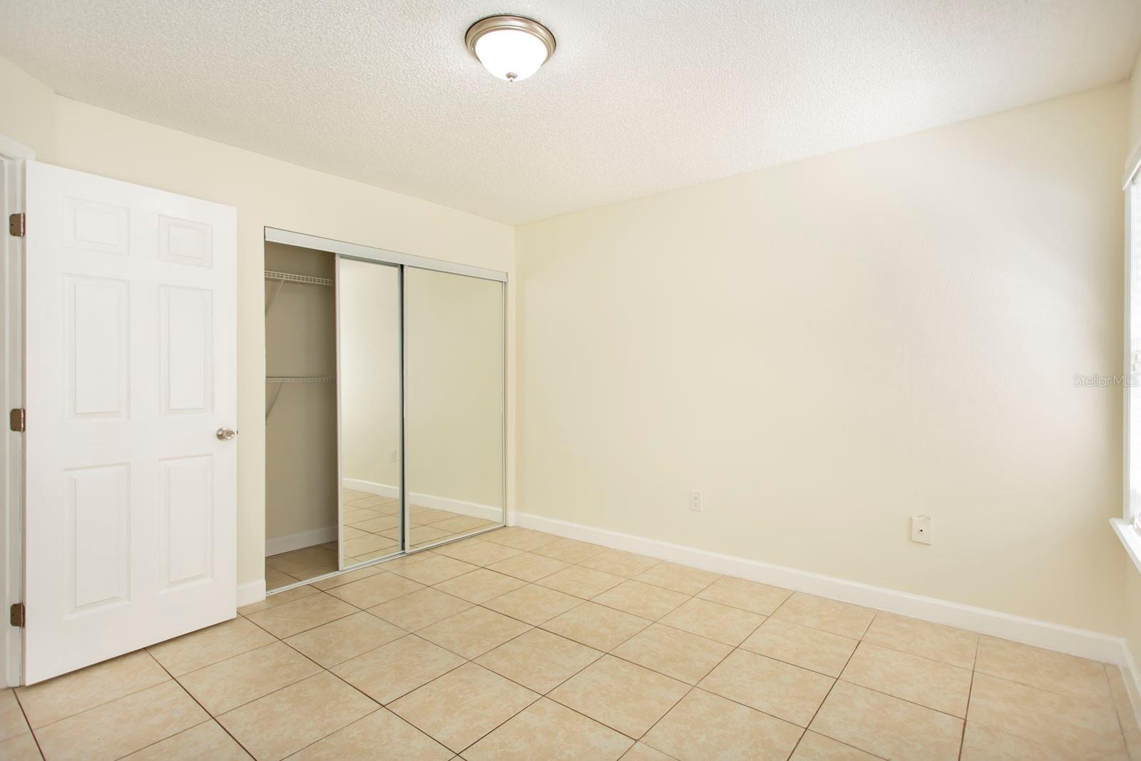 Listing photo id 14 for 7328 Carmel Avenue