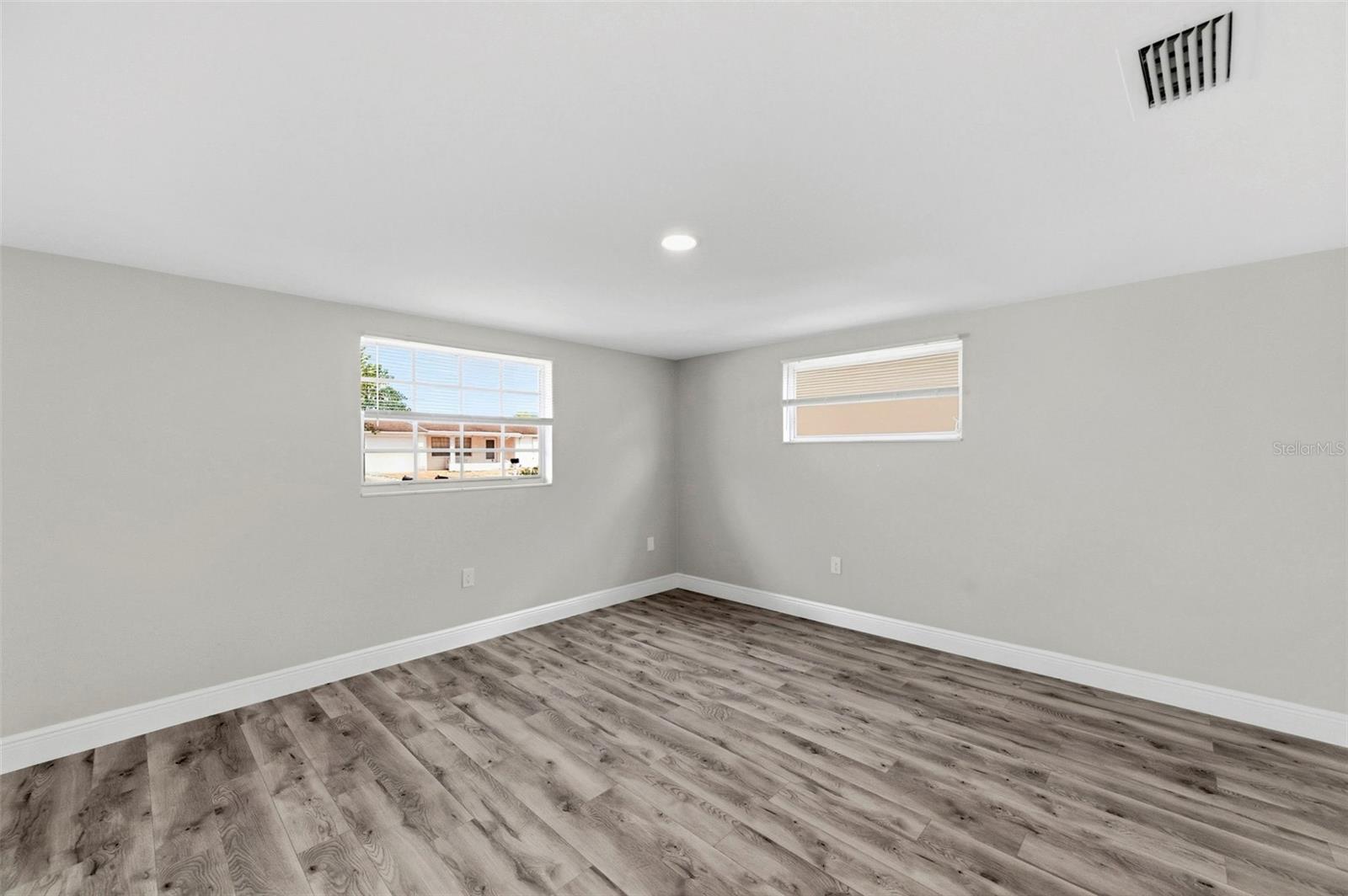 Image 23 of 42 For 5712 Otis Drive