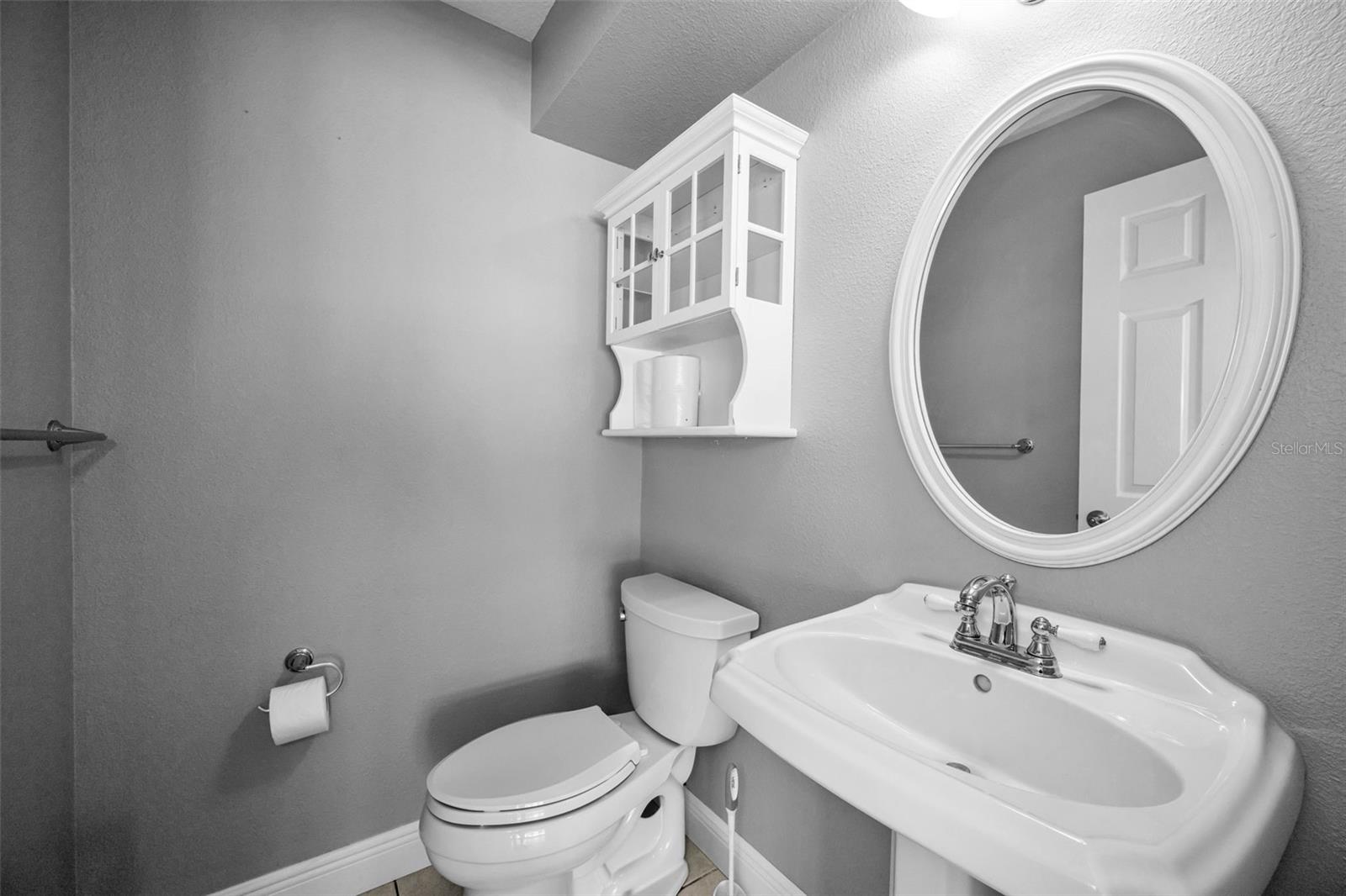 Image 23 of 99 For 3355 Seaway Drive