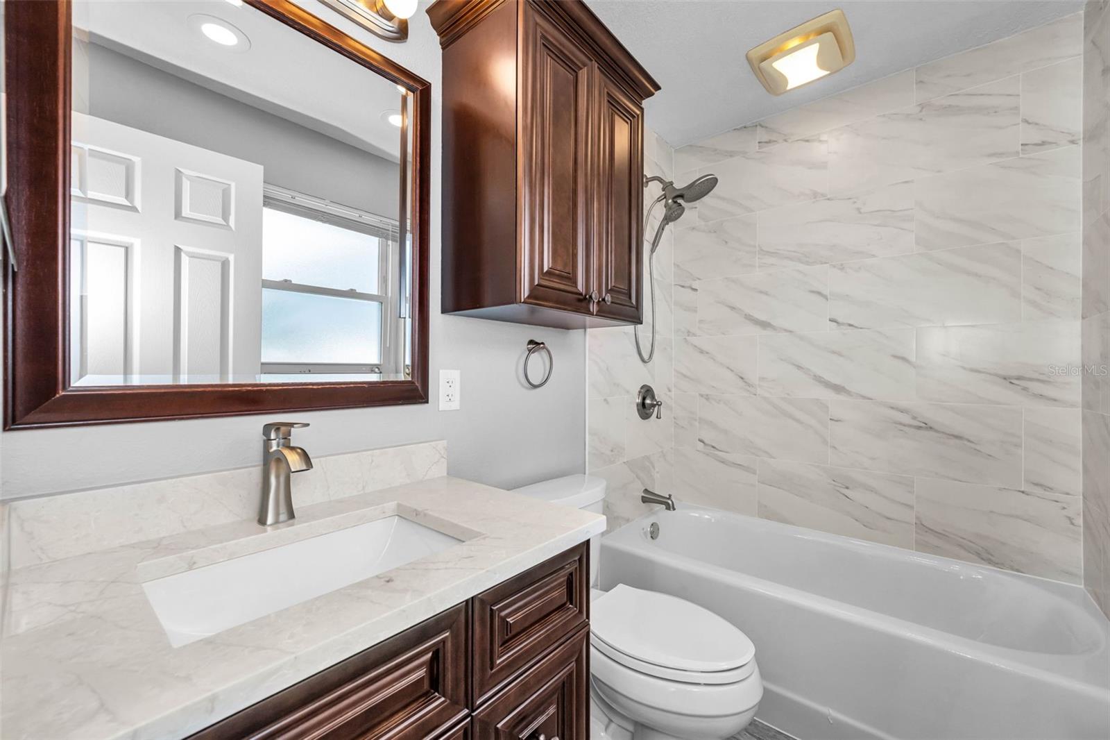 Image 36 of 99 For 3355 Seaway Drive