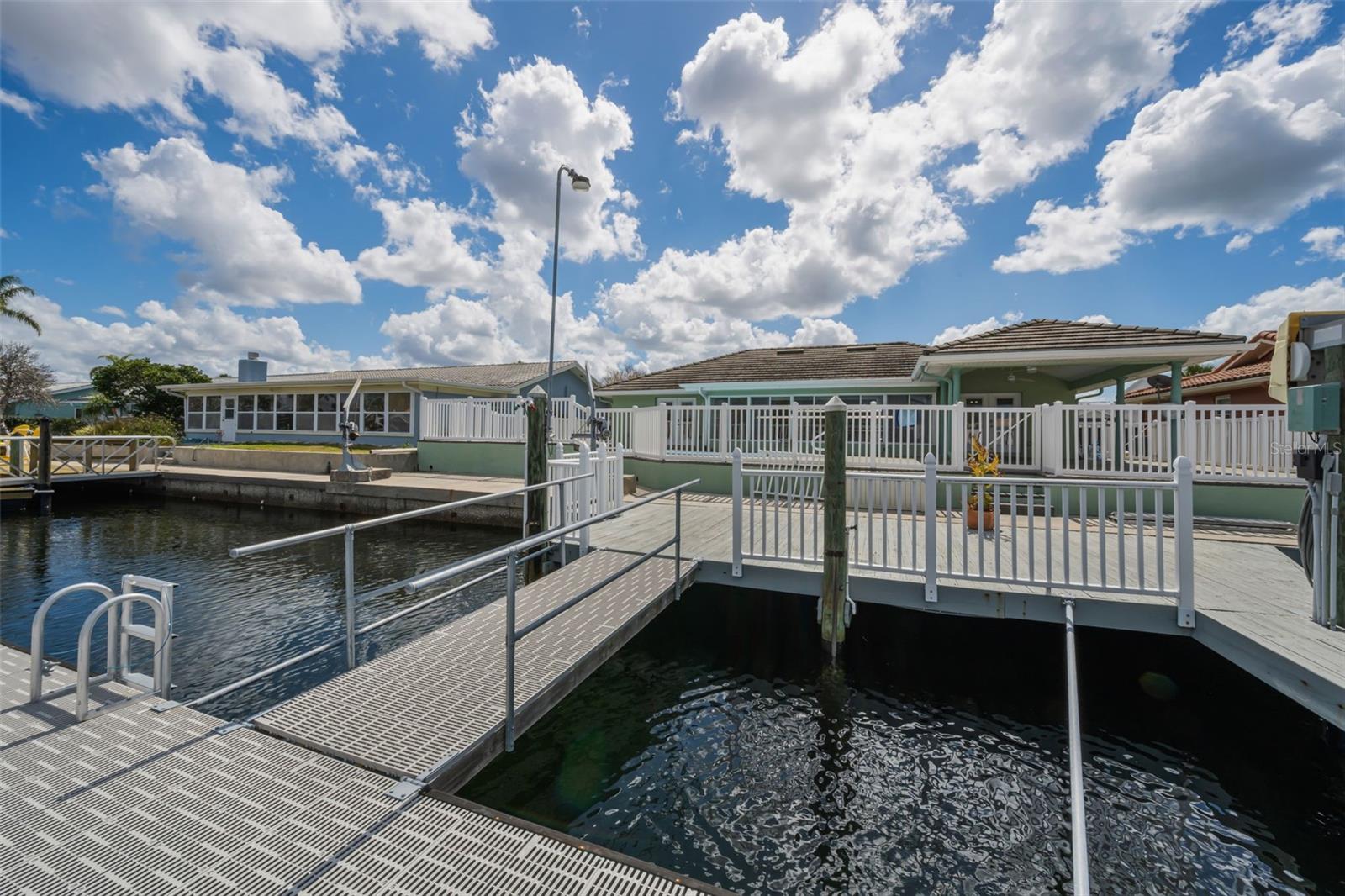 Image 54 of 99 For 3355 Seaway Drive