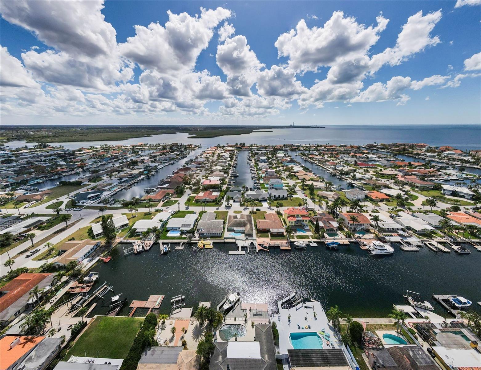 Image 81 of 99 For 3355 Seaway Drive