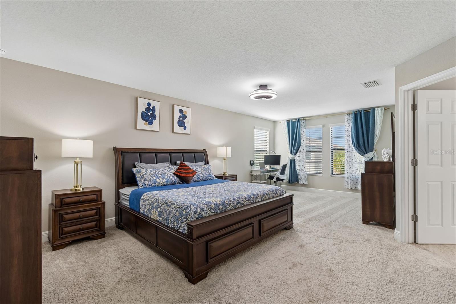 Image 17 of 45 For 4300 Burdick Loop