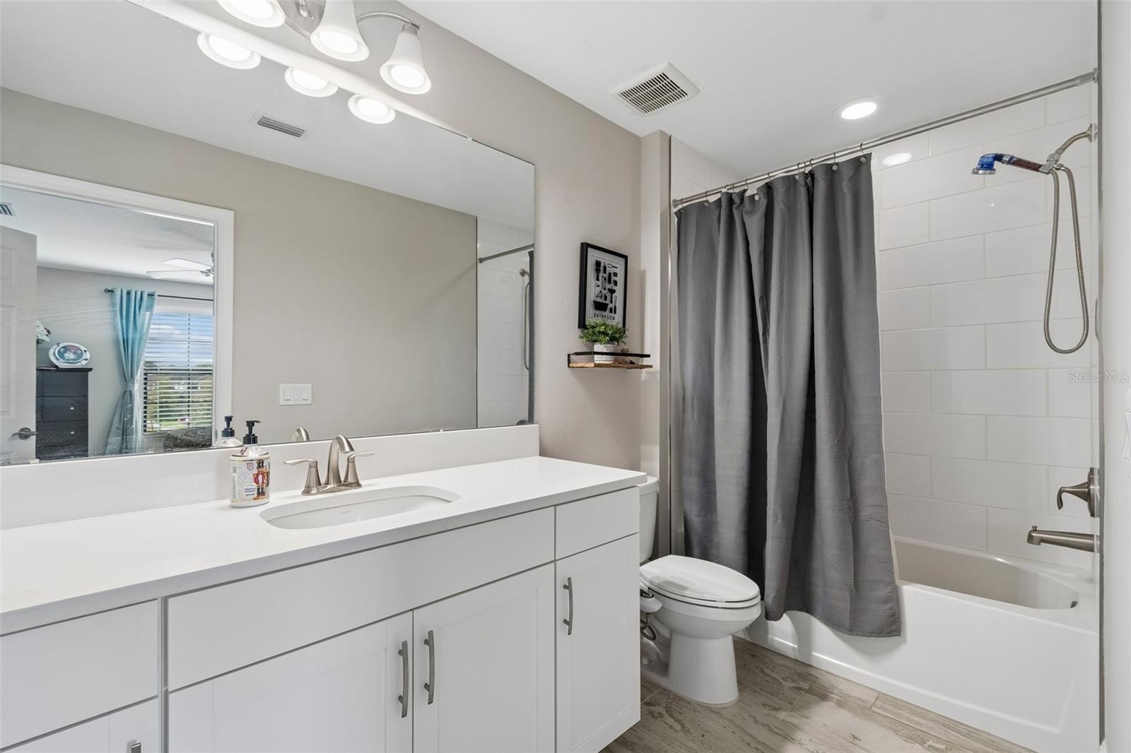 Image 22 of 45 For 4300 Burdick Loop