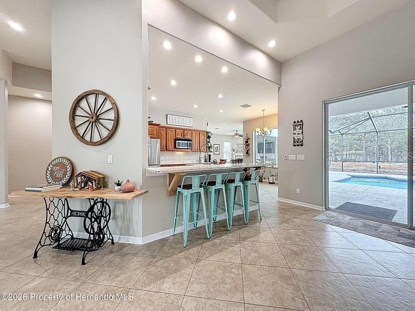 Listing photo id 16 for 12124 Squeeze Avenue