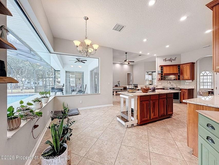 Listing photo id 25 for 12124 Squeeze Avenue