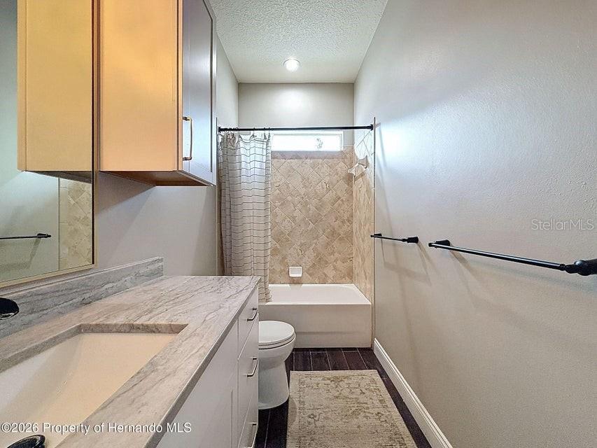 Listing photo id 44 for 12124 Squeeze Avenue