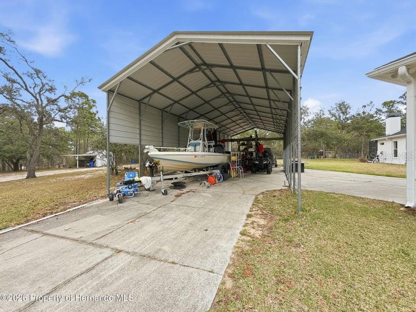 Listing photo id 70 for 12124 Squeeze Avenue