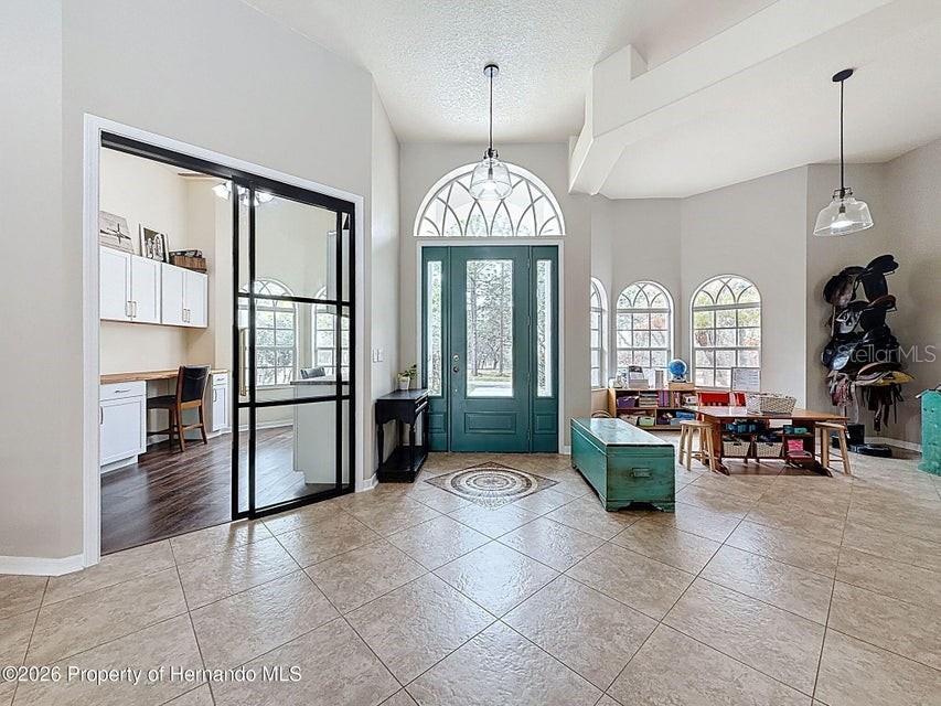 Listing photo id 6 for 12124 Squeeze Avenue