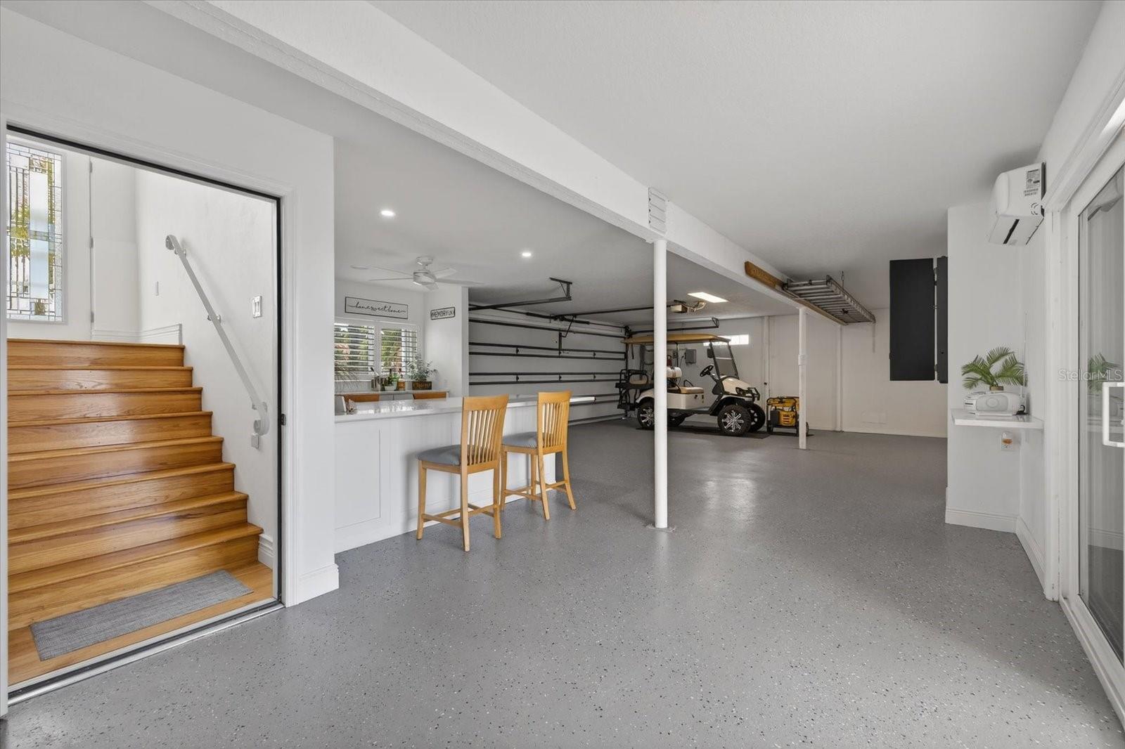 Listing photo id 11 for 4229 Rudder Way