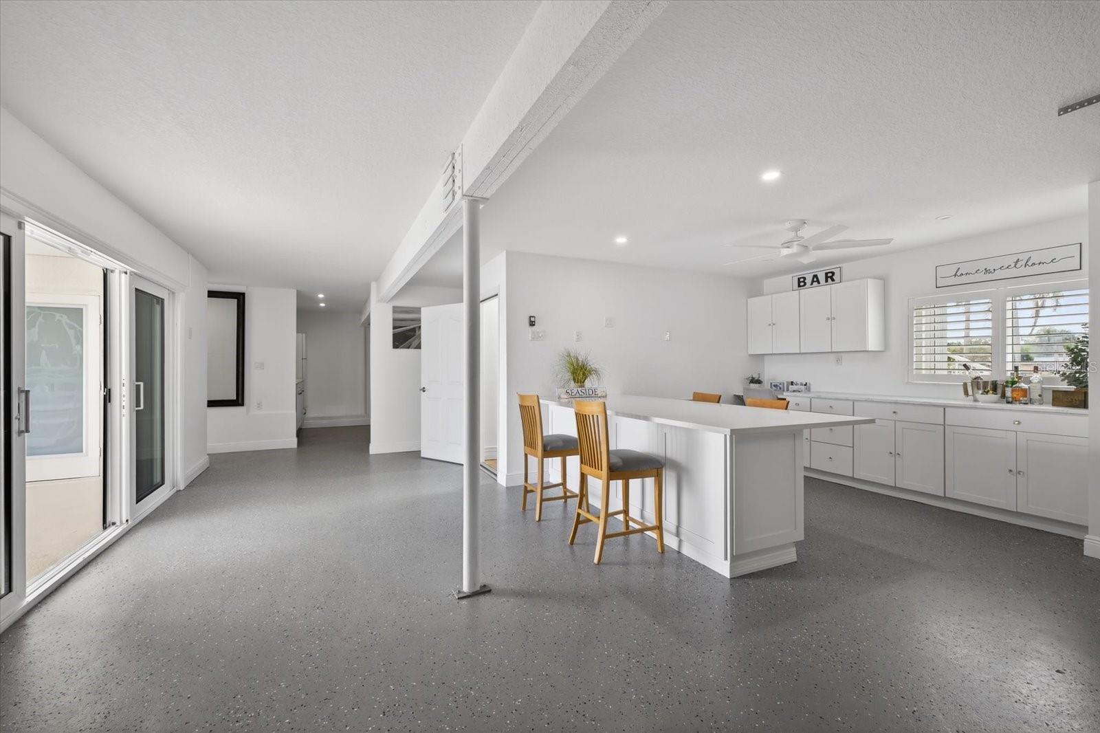 Listing photo id 17 for 4229 Rudder Way