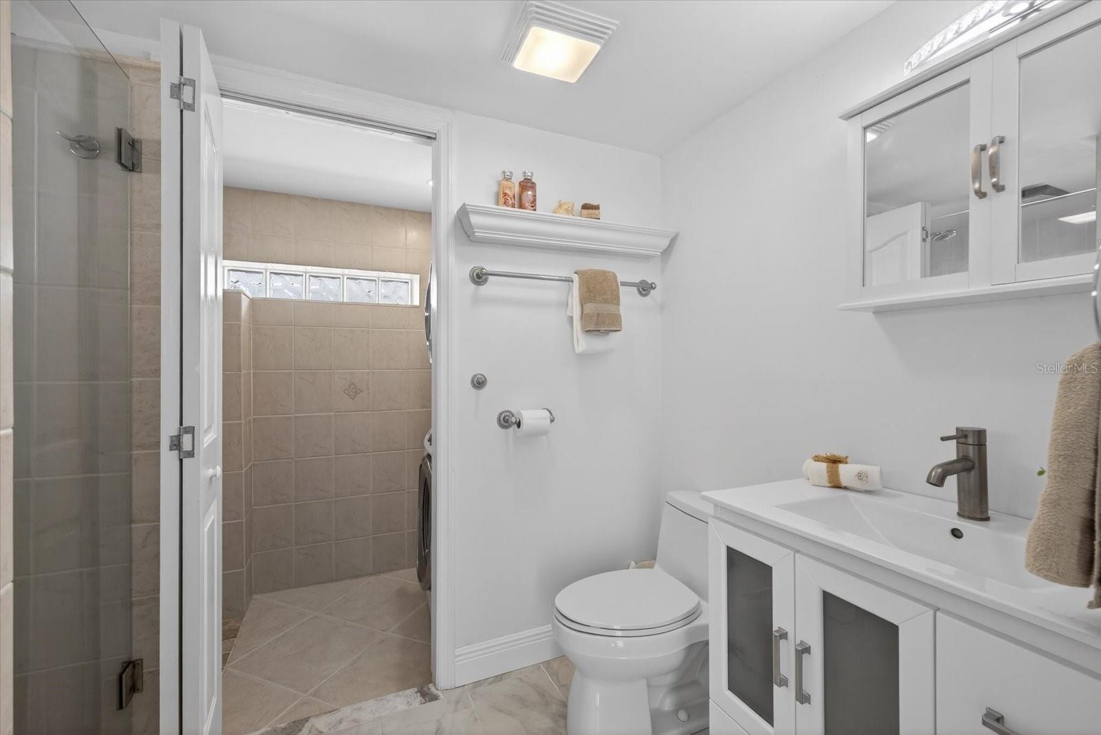 Listing photo id 21 for 4229 Rudder Way