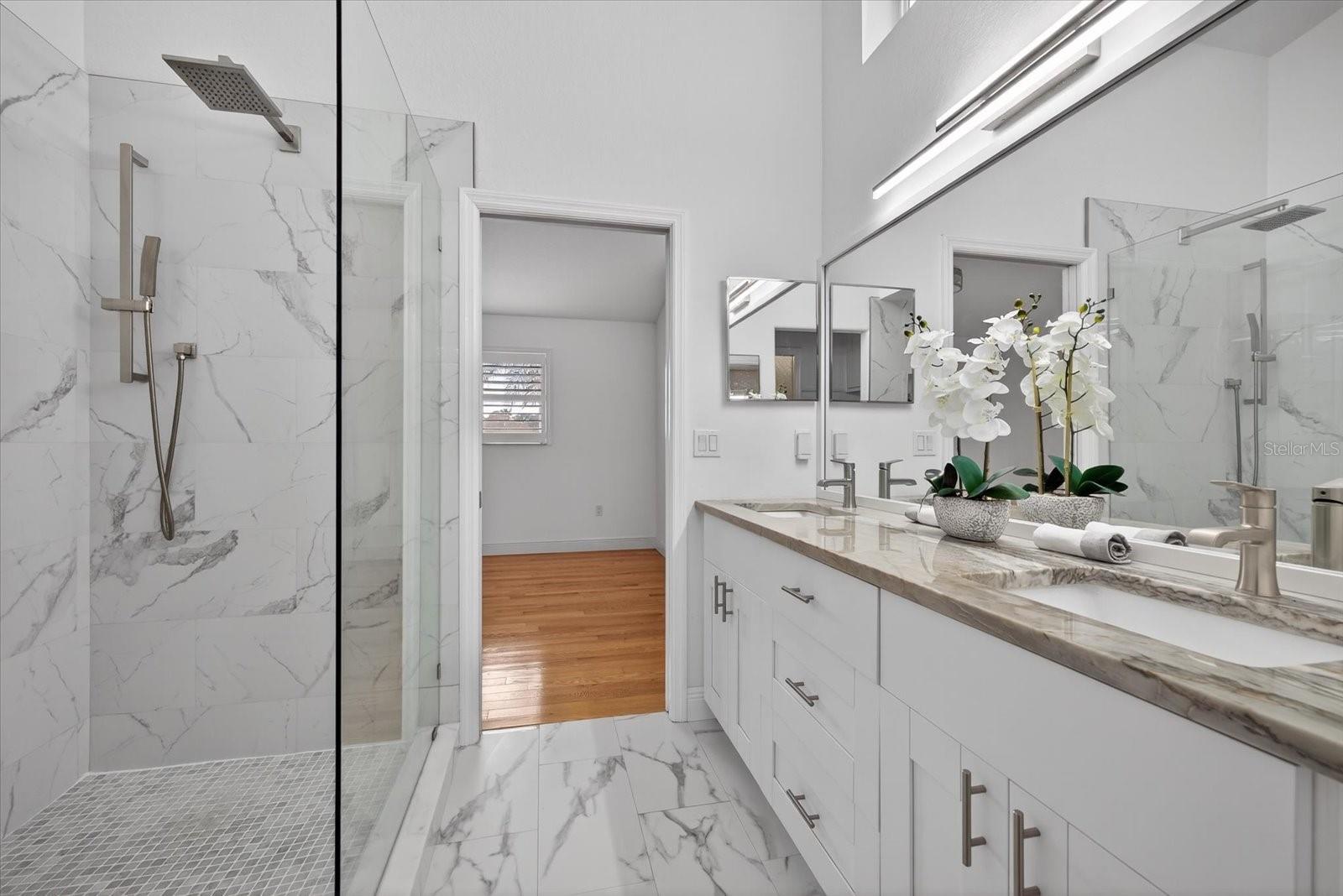 Listing photo id 36 for 4229 Rudder Way