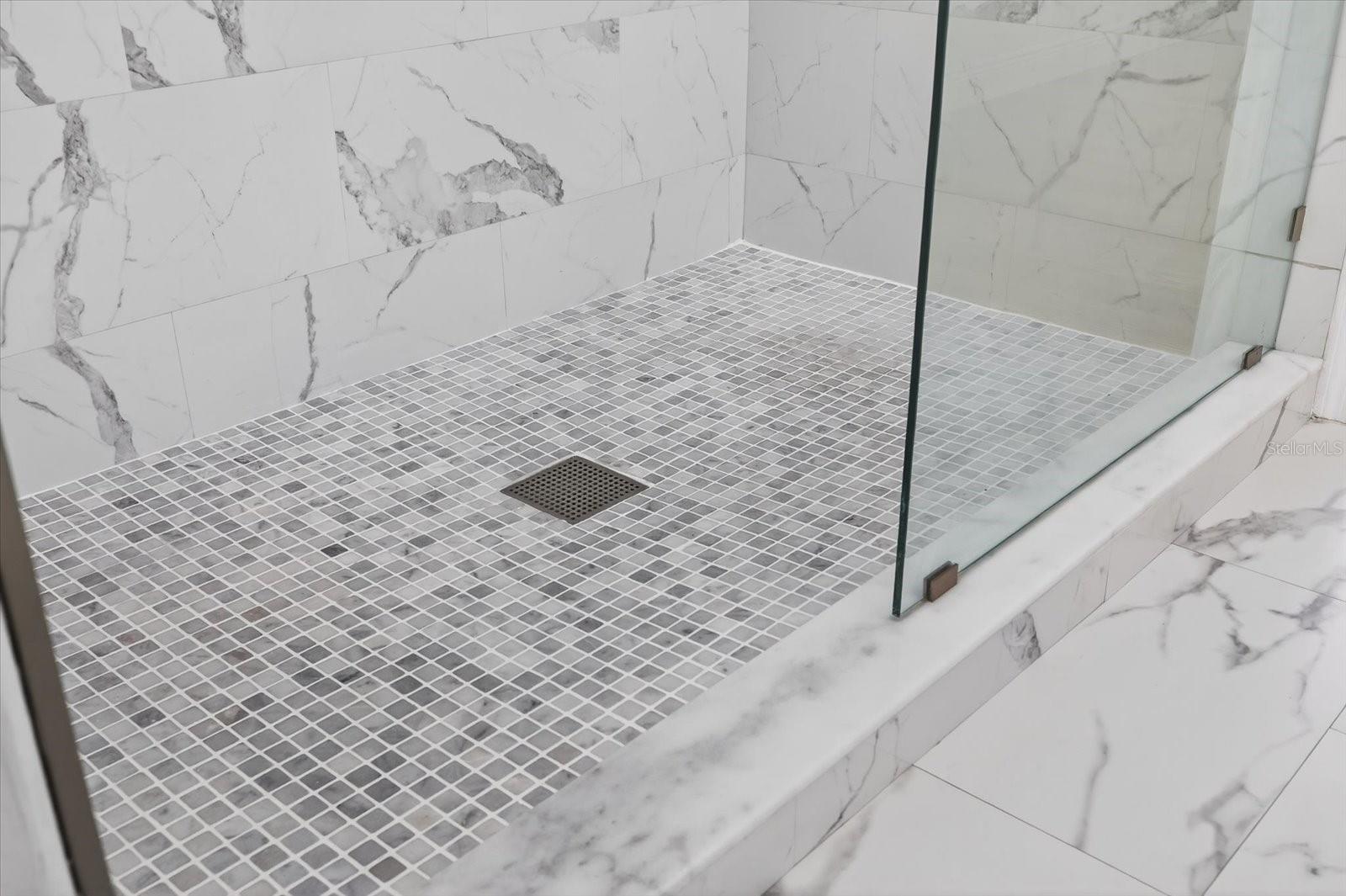 Listing photo id 37 for 4229 Rudder Way