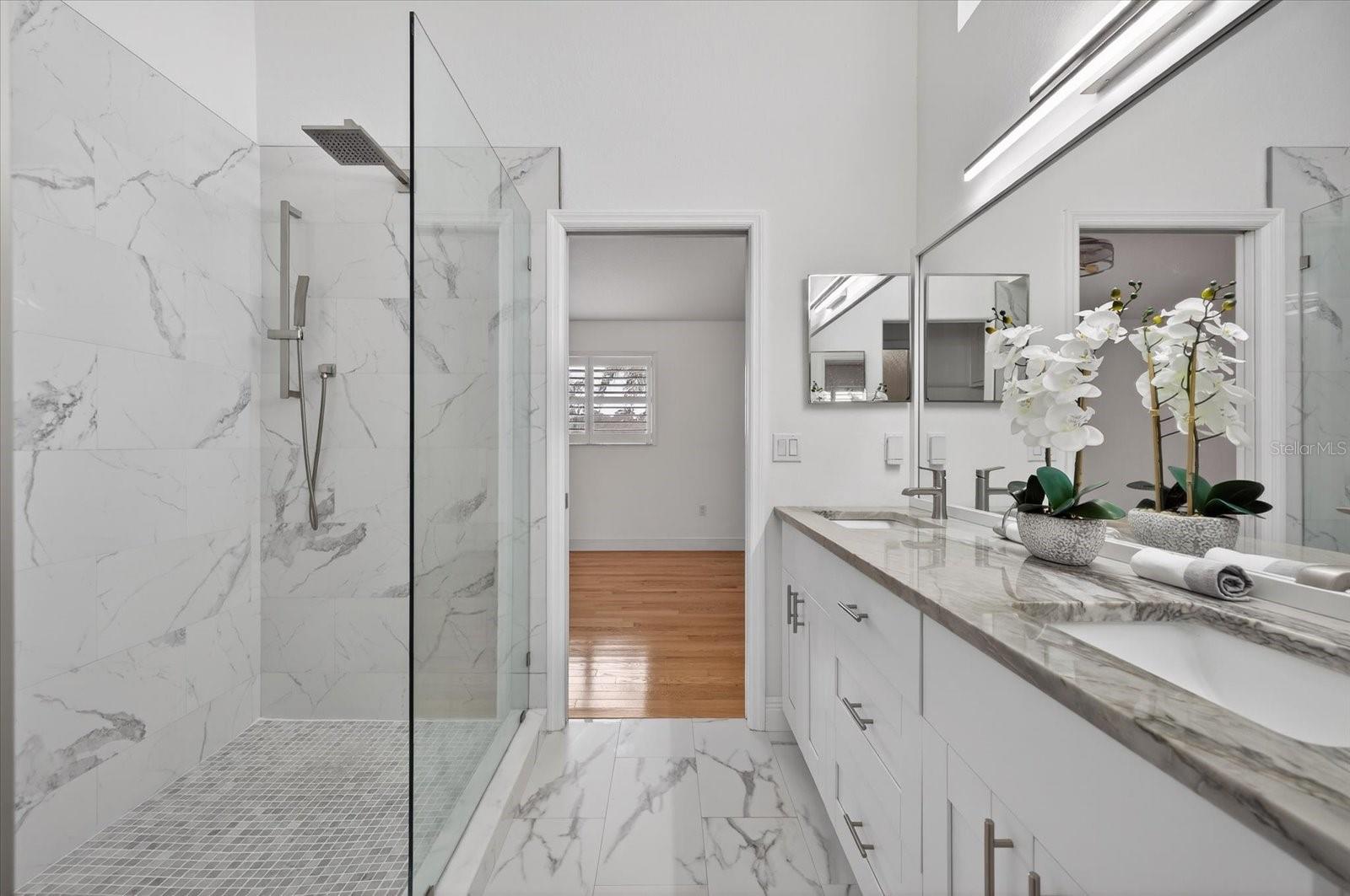 Listing photo id 39 for 4229 Rudder Way