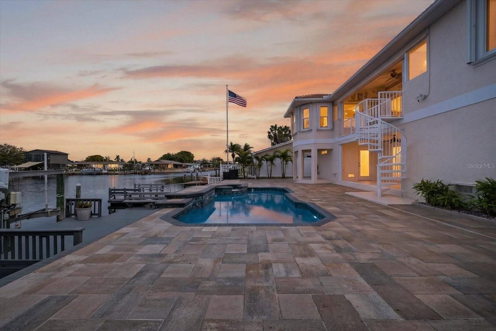 Listing photo id 48 for 4229 Rudder Way