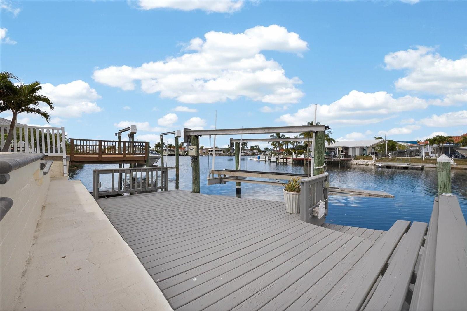 Listing photo id 50 for 4229 Rudder Way