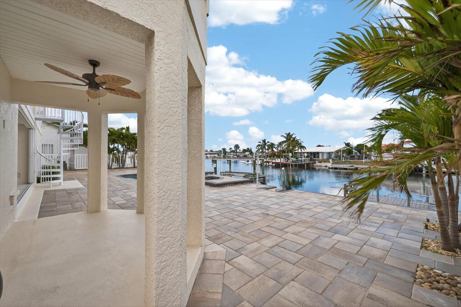 Listing photo id 53 for 4229 Rudder Way