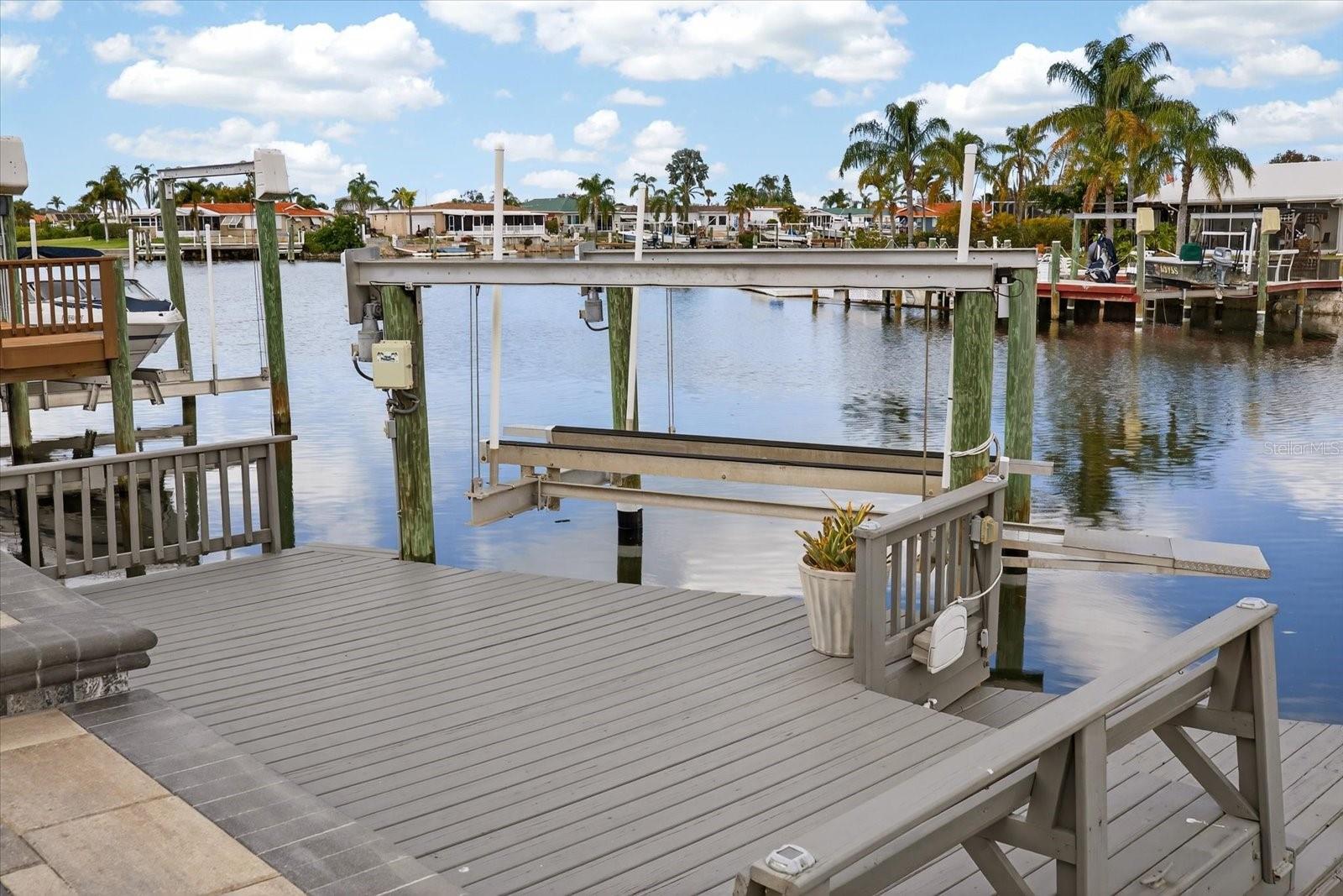 Listing photo id 55 for 4229 Rudder Way