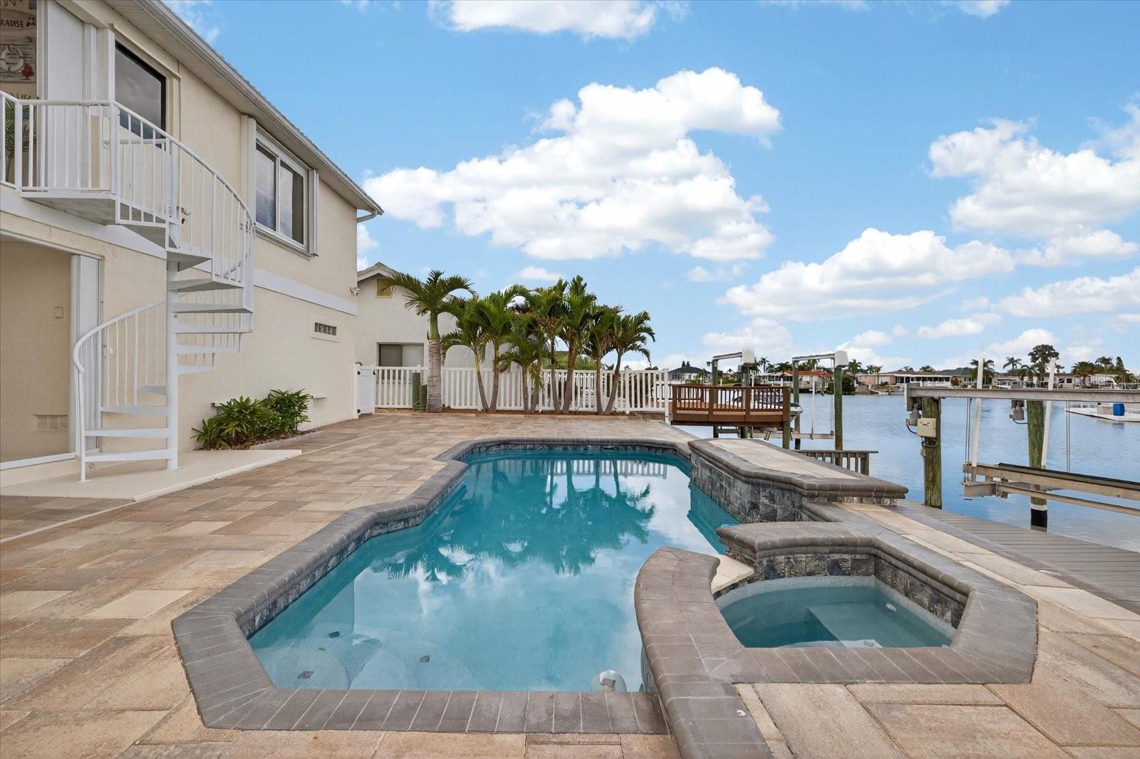 Listing photo id 56 for 4229 Rudder Way