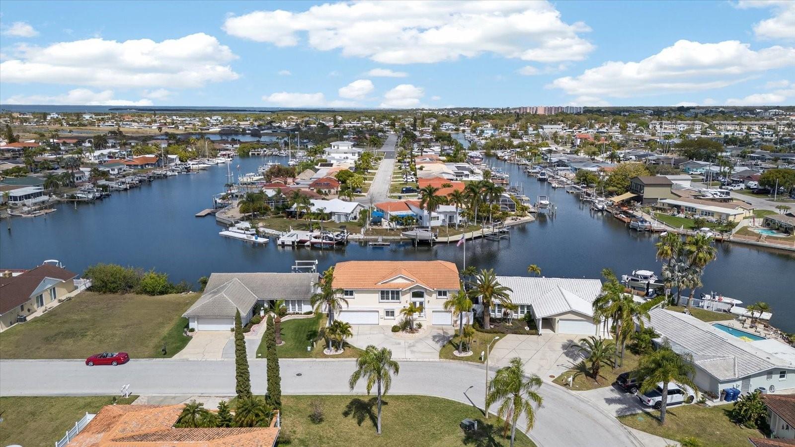 Listing photo id 65 for 4229 Rudder Way