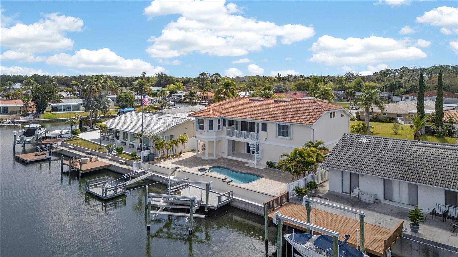 Listing photo id 67 for 4229 Rudder Way