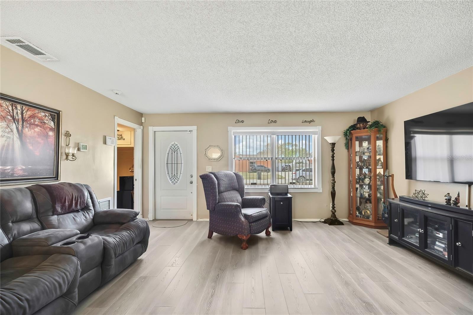 Image 4 of 40 For 13911 Pathfinder Drive