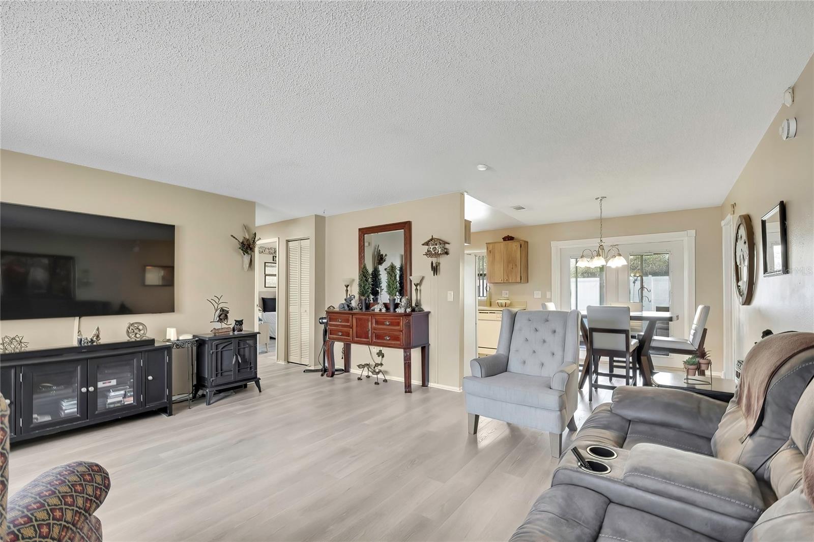 Image 5 of 40 For 13911 Pathfinder Drive