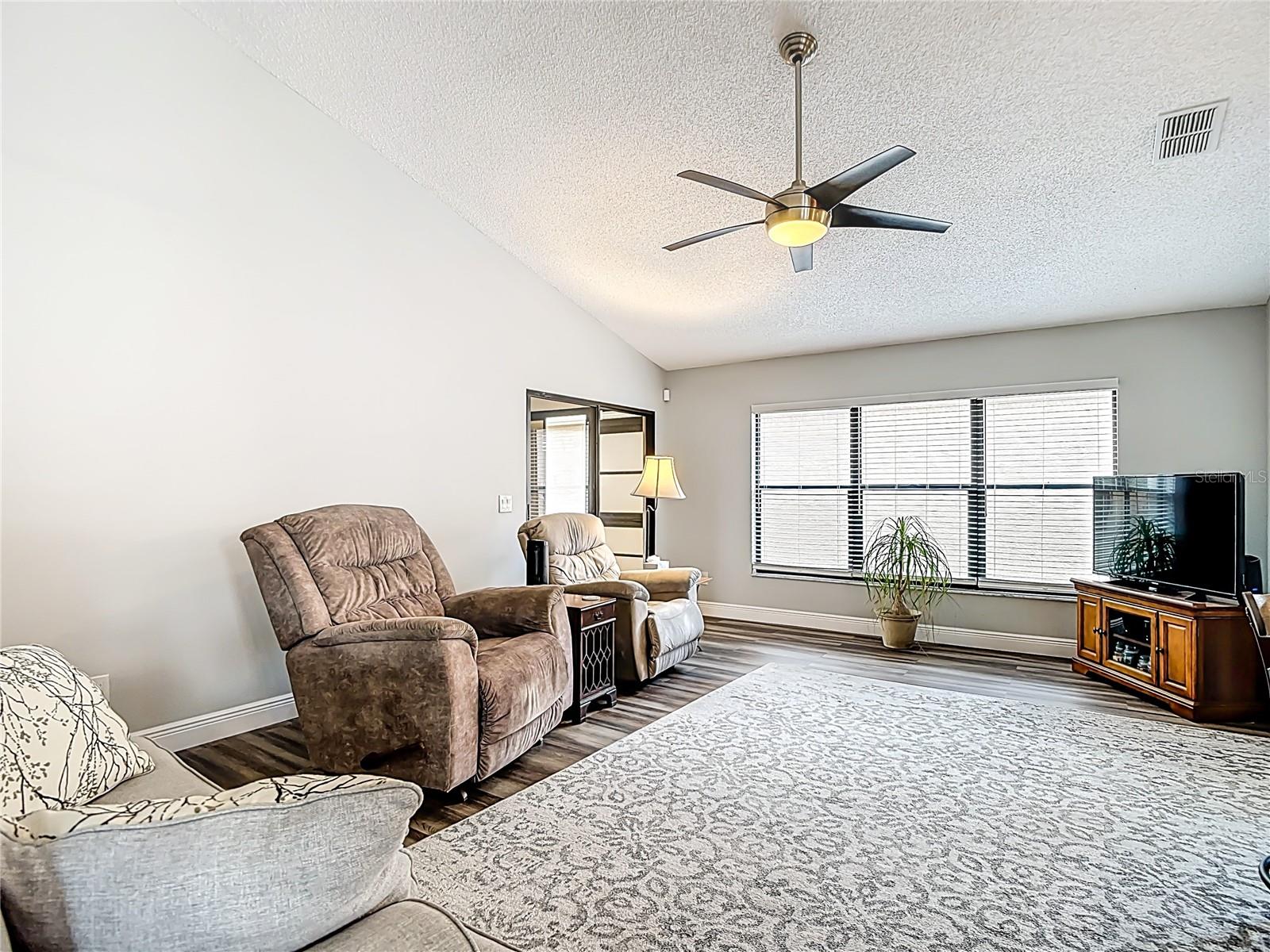 Image 23 of 61 For 9147 Jiminez Drive