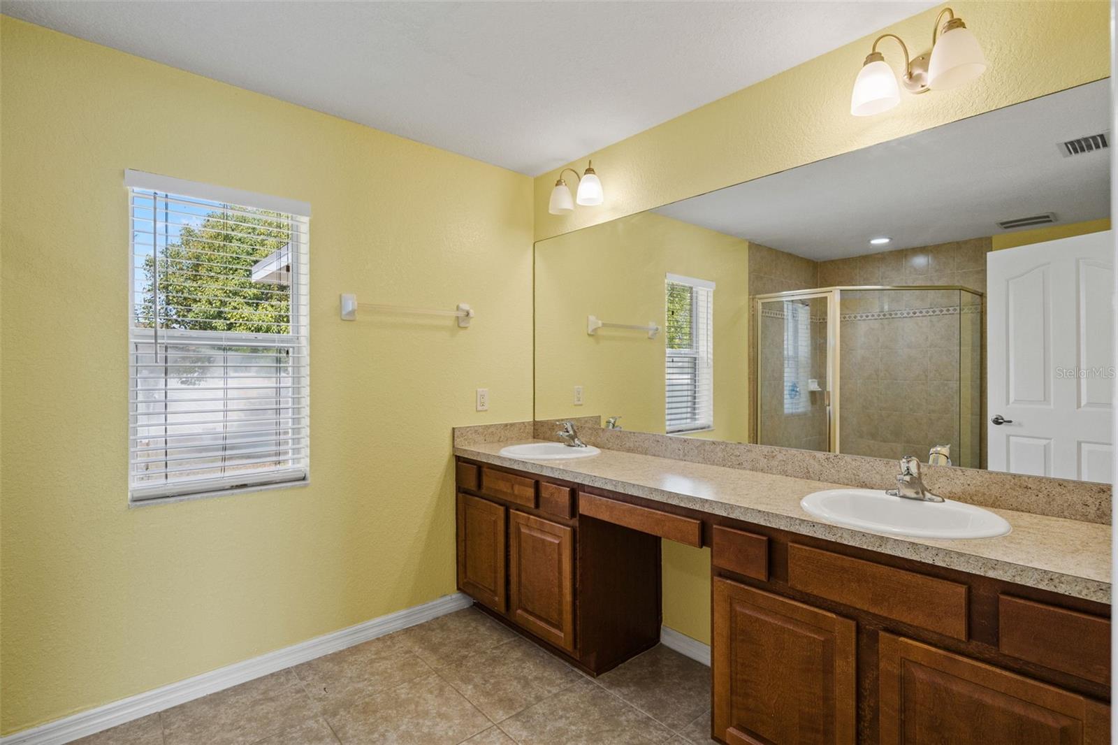 Image 15 of 38 For 5363 Pierpoint