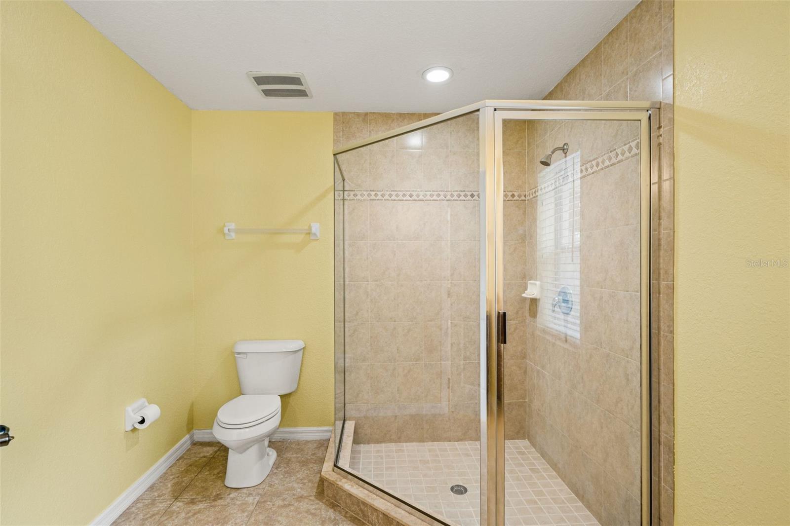 Image 16 of 38 For 5363 Pierpoint