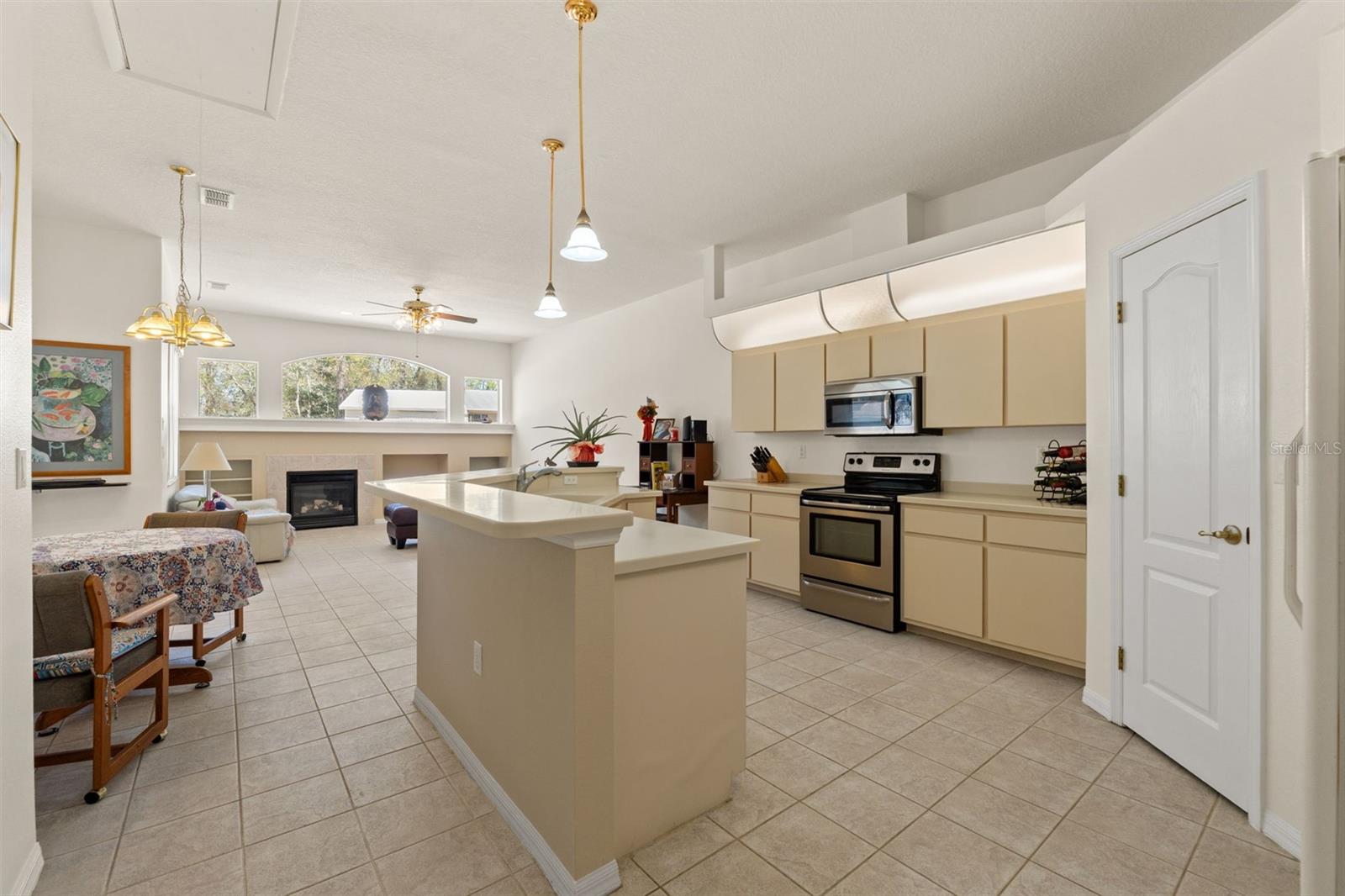 Image 14 of 32 For 11275 Furley Avenue